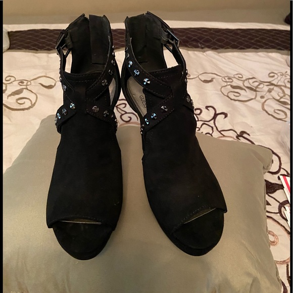 Guess high heels - Picture 3 of 3
